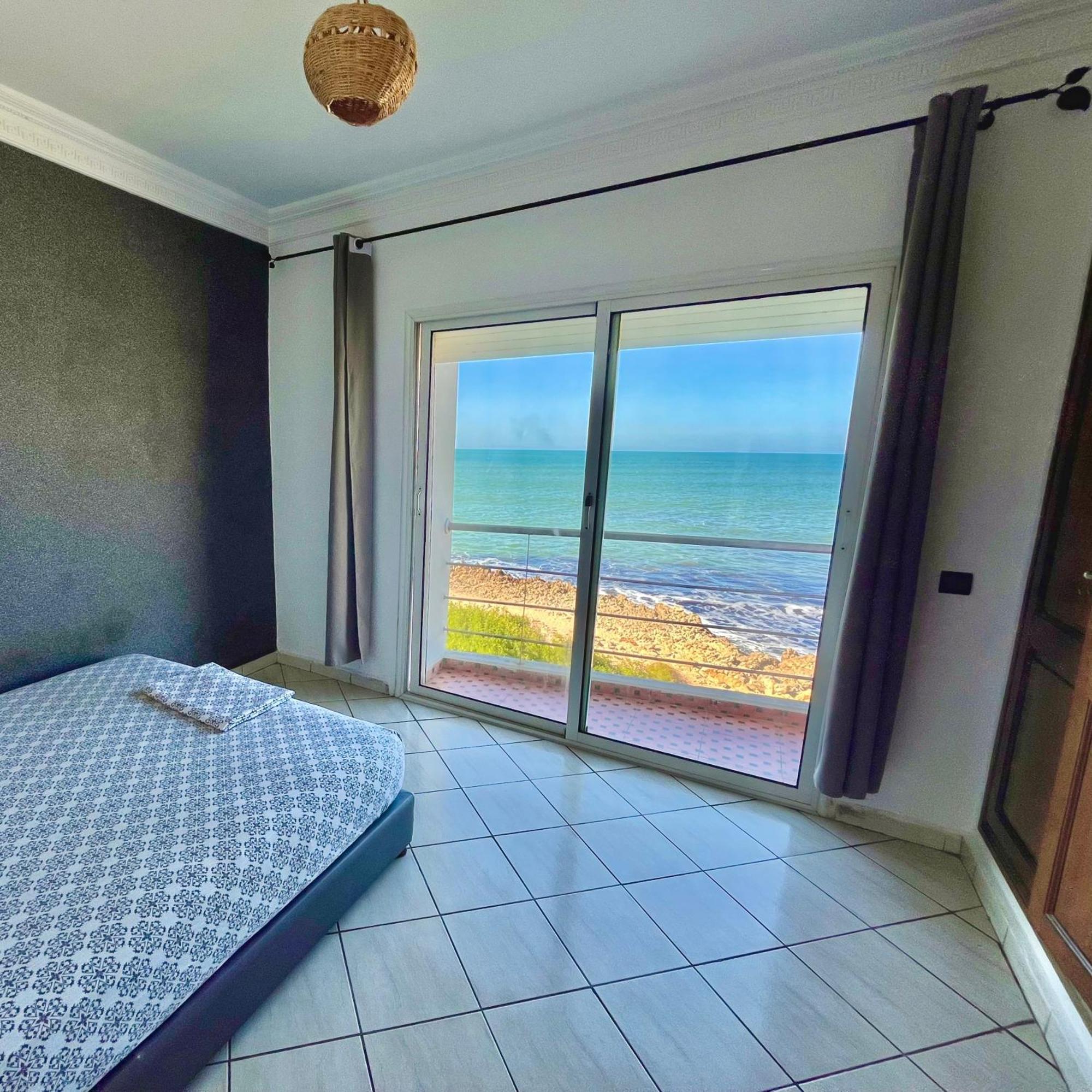 Splendid Beachfront Villa In Sidi Bouzid Beach With Pool Douar Ourlali ภายนอก รูปภาพ